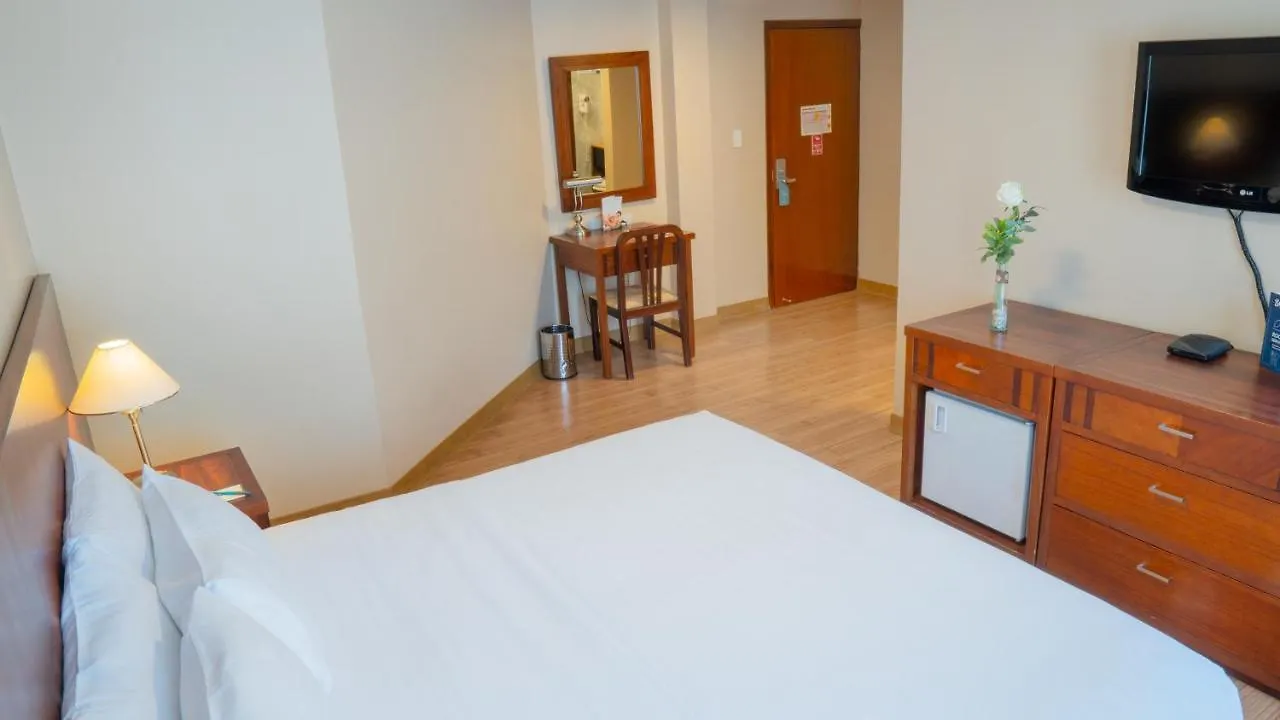 Fenix Hotel Quito 3*,  Ecuador